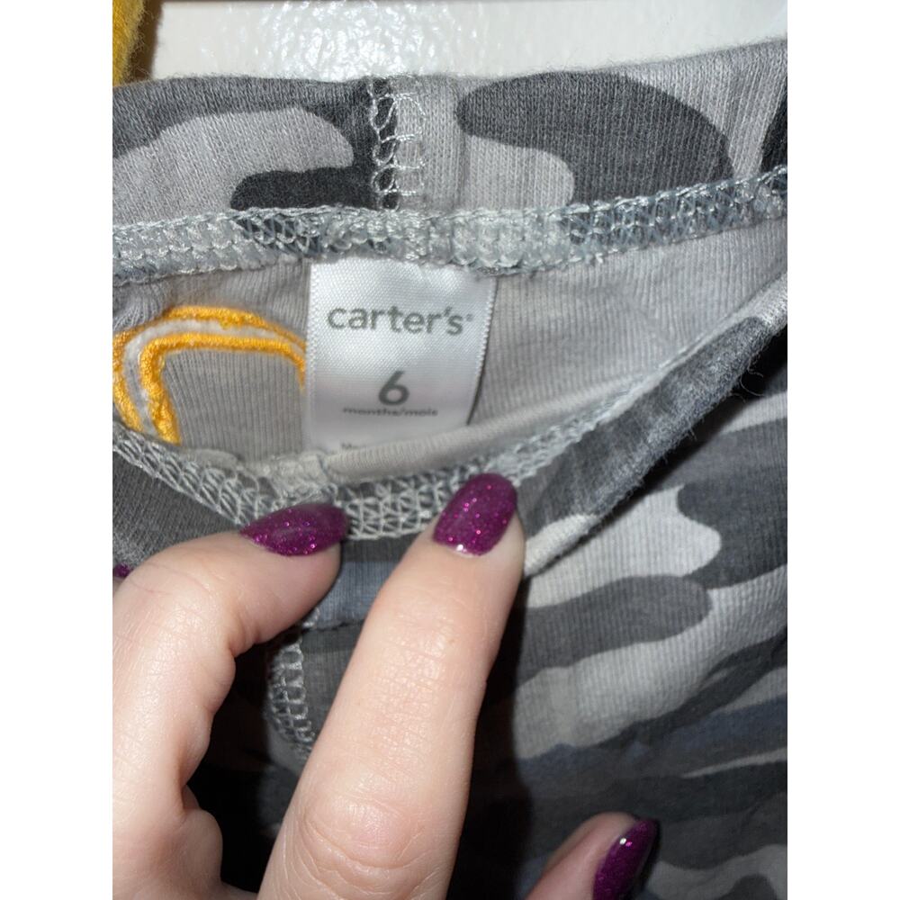 Carter’s outfit size 6M - Picture 5 of 5